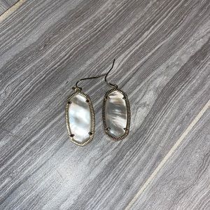 Kendra scott earings